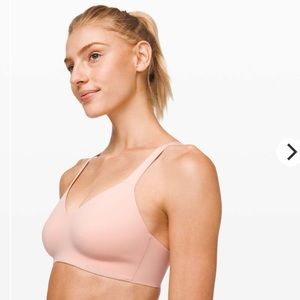 Lululemon Hold True Bra in Misty Shell